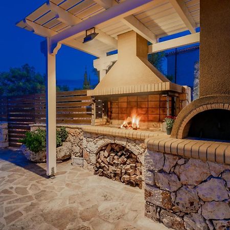 Villa Daniela - Private Pool And Serene Location, By Zantewize Koríthion المظهر الخارجي الصورة