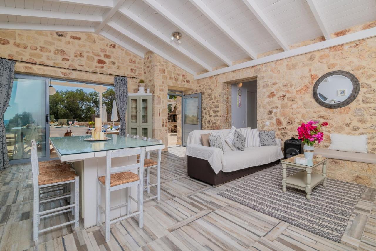 Villa Daniela - Private Pool And Serene Location, By Zantewize Koríthion المظهر الخارجي الصورة